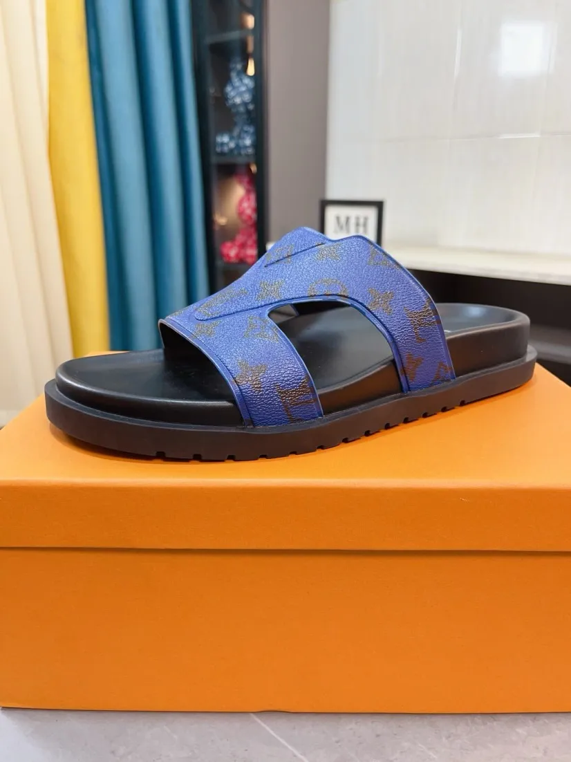 Men's shoes💰300🌹🌹【LV】Multi-color new men's slippers, original quality top version, original special cowhide presbyopia print➕sheepskin on the inside and side, non-slip combination sole, more stable walking, more comfortable and lightweight, high-end and generous, size: 38~44